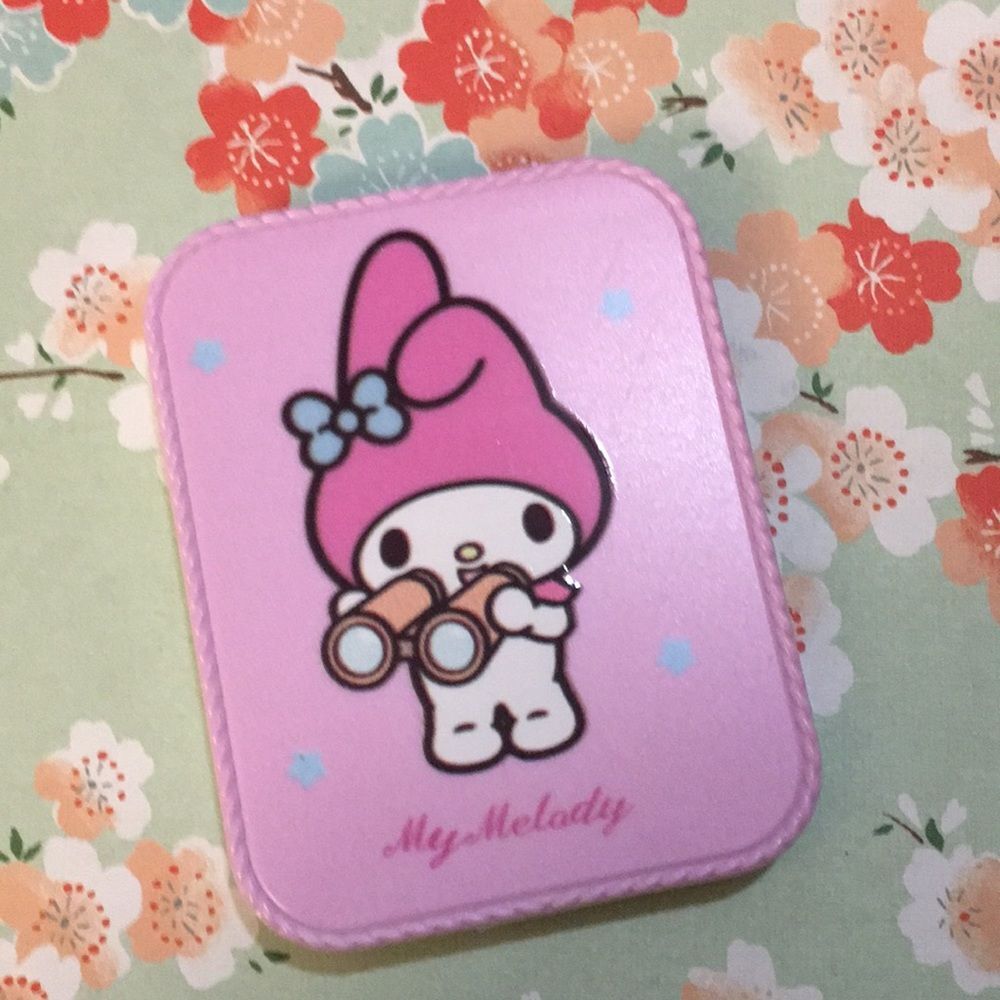 NEW My Melody Mirror & Comb Compact snaps closed 2.5” x 3.5”
